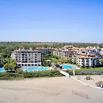 아파트 Oasis Luxury 로제넷츠