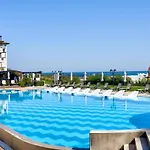 Oasis Luxury 아파트