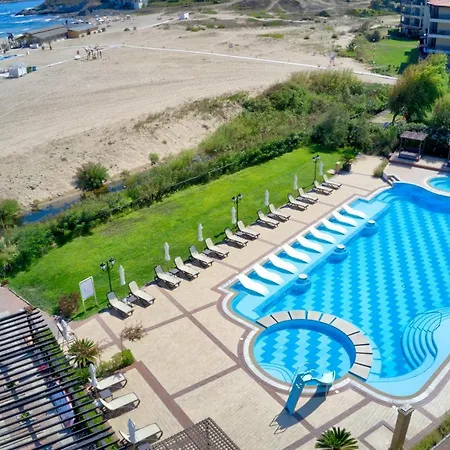Oasis Luxury